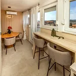 Luxzen Šibenik