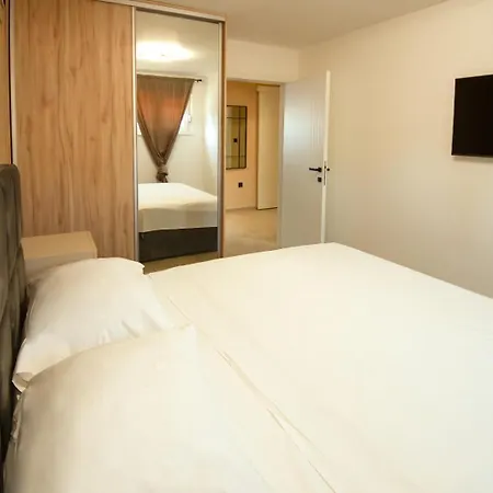 Luxzen Appartement Šibenik