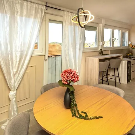 Daire Luxzen Šibenik