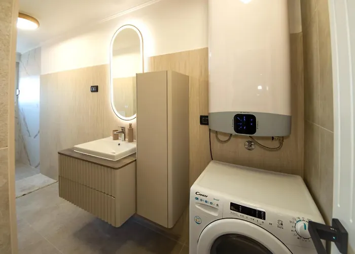 Luxzen Appartement *