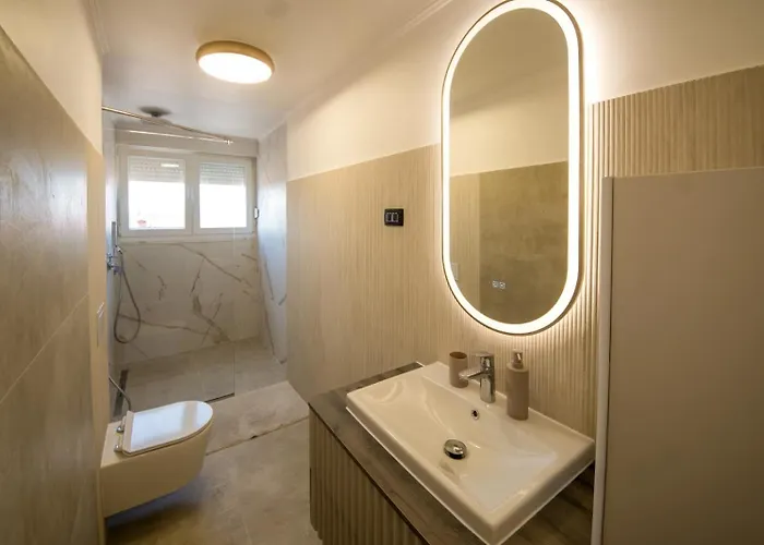 Luxzen Appartement *