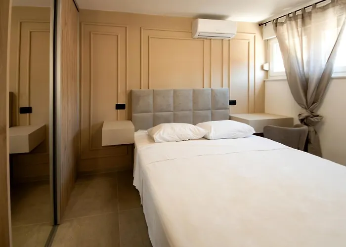 Luxzen Appartement *