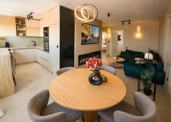 Luxzen Appartement *